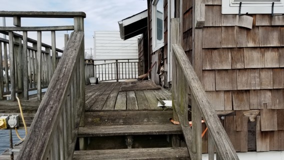 collapsing deck
